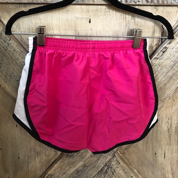 Nike athletic shorts - Picture 2 of 3